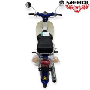 القلاف_للدراجات_النارية_ منظر خلفي لدراجة دباب دباب دباب دباب كلاسيك 110 سي سي شبيهة شبيهة هوندا - لون بيبسي من القلاف لدراجات نارية مع غلاف واقٍ على الأجزاء وشعار مهدي في الزاوية اليمنى العليا. _دراجة_نارية