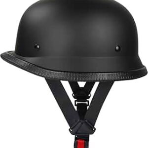 القلاف_للدراجات_النارية_ خوذة دراجة دراجة نارية لون اسود بتصميم مميز بحماية قصيرة وحزام ذقن، مستوحاة من خوذة الجيش الألماني الكلاسيكي. _دراجة_نارية